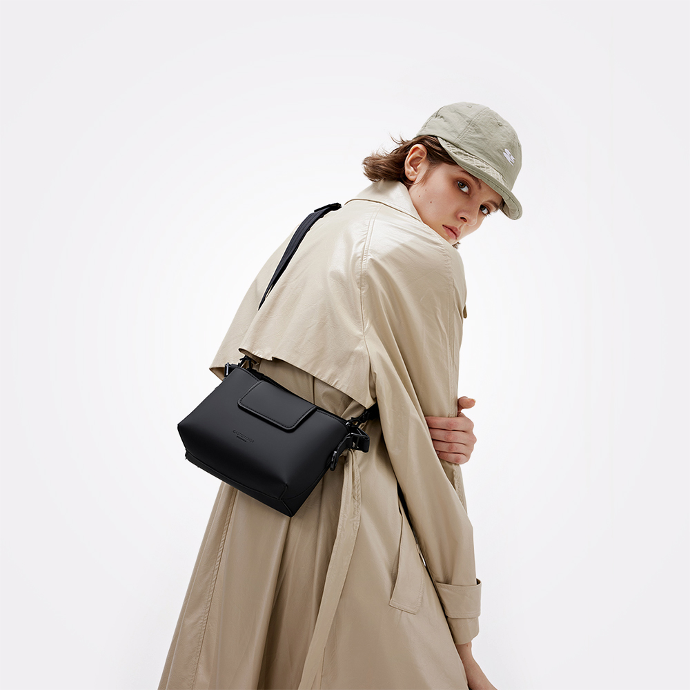 CB200_black_1000x1000-7